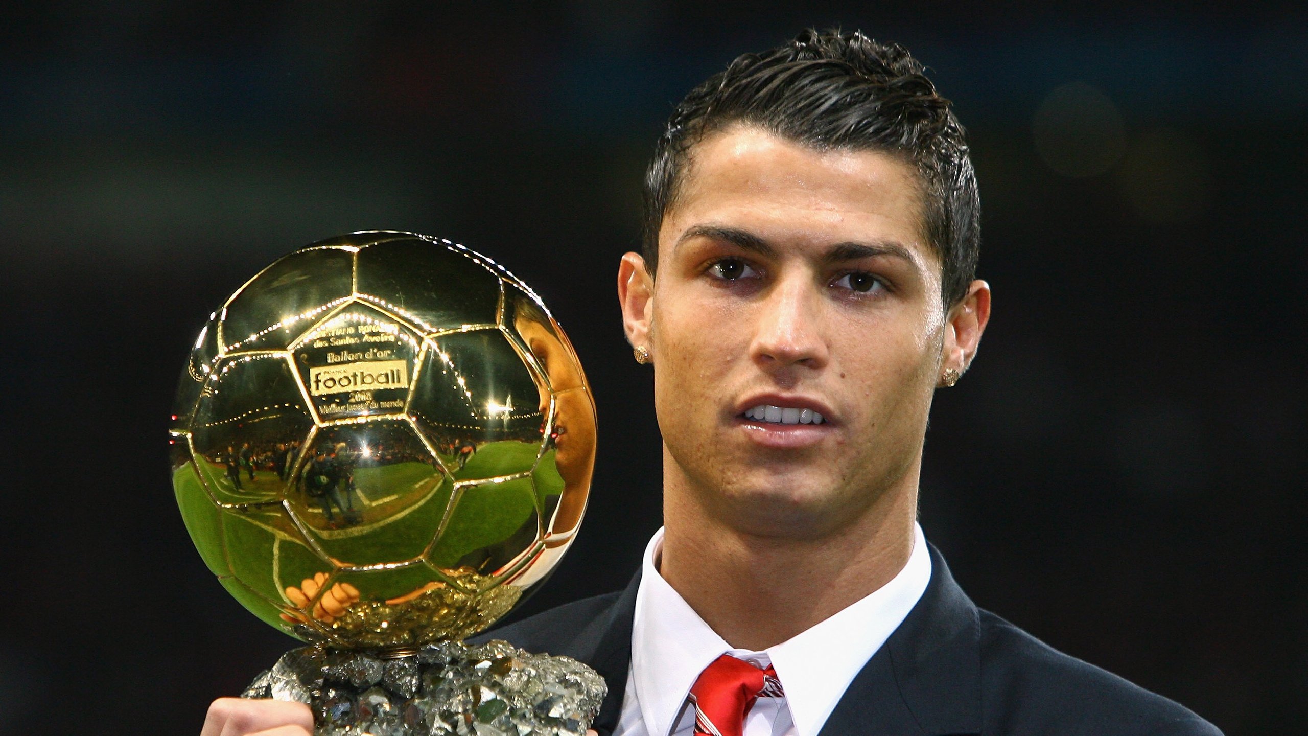 足球最新战报!澳大利亚队迎战西班牙队,年轻新星表现惊艳,未来可期