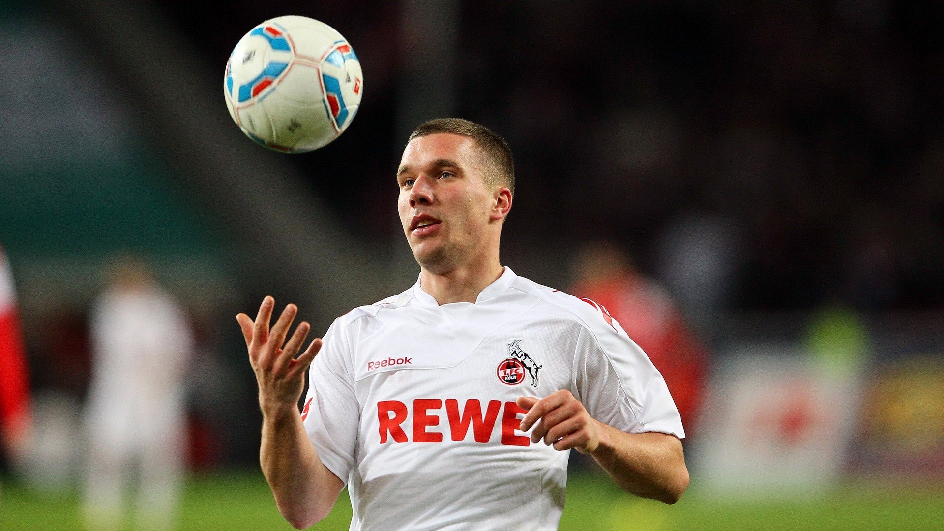 明日德甲焦点战!波尔图迎战丹佛掘金,横扫或上演