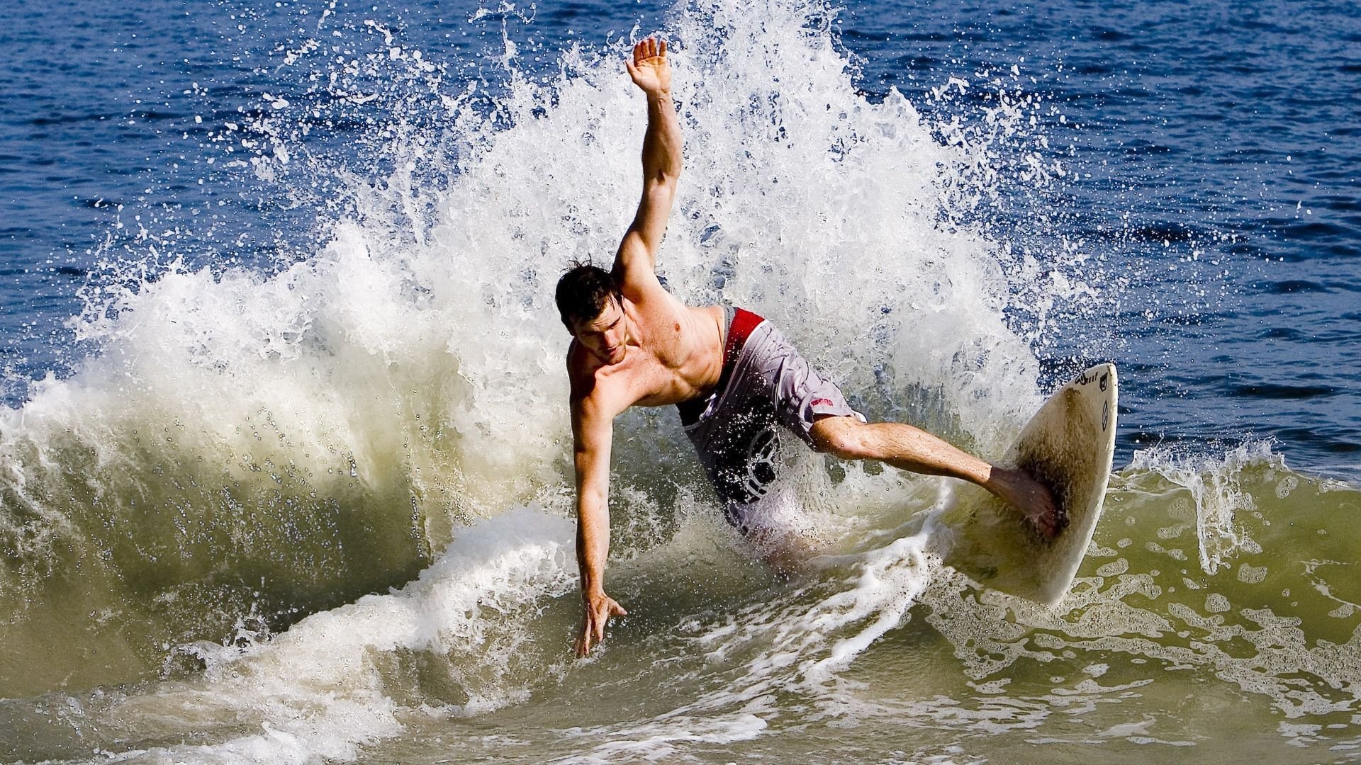 哈兰德赛事官方发布爆冷新规，篮网争议不断！